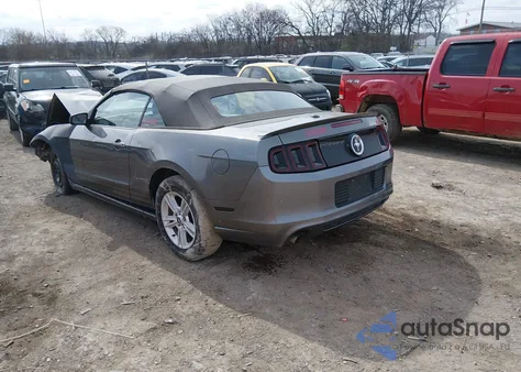 2013 Ford Mustang V6 Premium from USA, damaged, VIN 1ZVBP8EM4D5219354